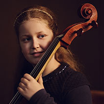 Charlotte Melkonian, Cello